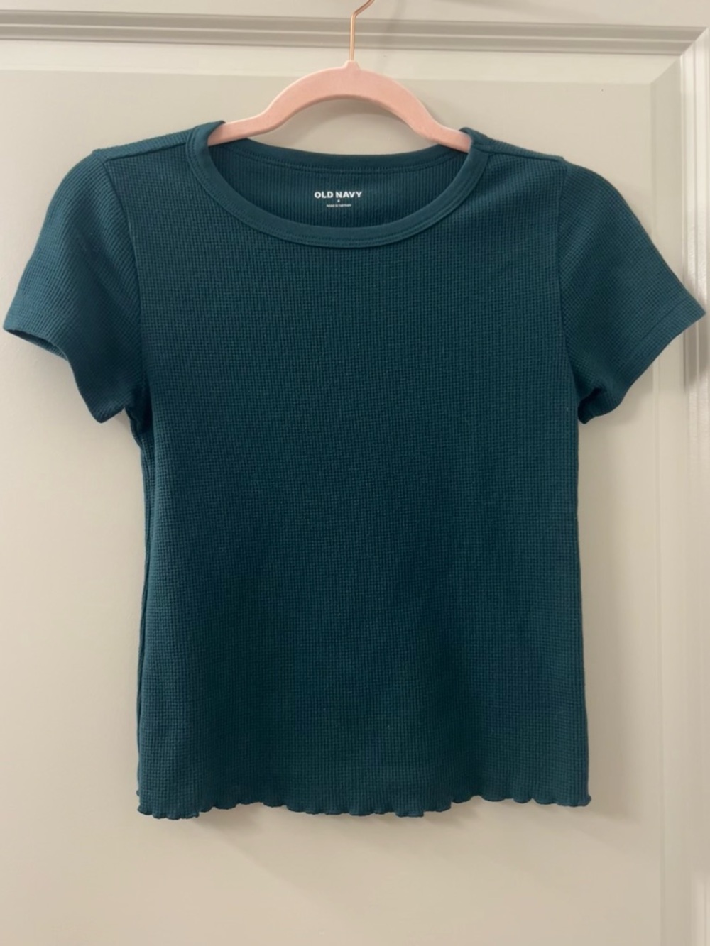 Old Navy forest green waffle knit lettuce trip top